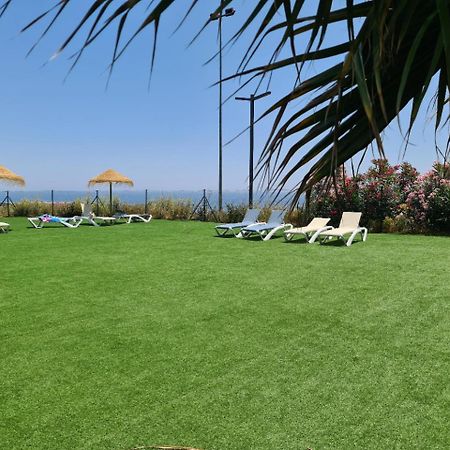 Seaside Serenity - Stylish Apartment With Spectacular Views Manilva Bagian luar foto
